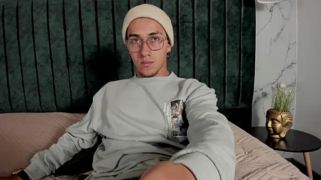 Andy_Joy_'s cam snapshot