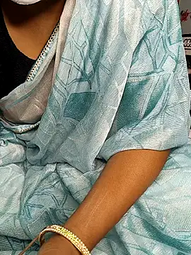 Priyaji-11's cam snapshot