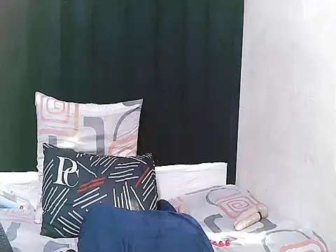 Nikistickyxx25's cam snapshot