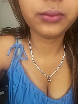 Marathi_gavtami's cam snapshot