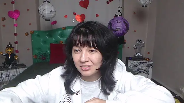 SelenaFly's cam snapshot