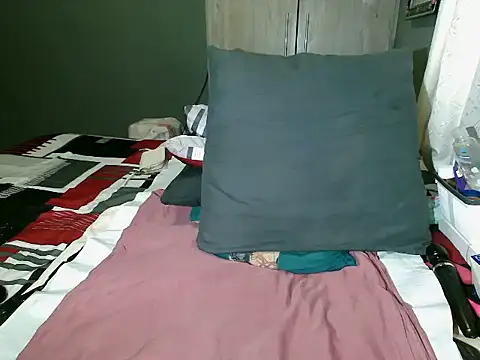 WetwetPussy31's cam snapshot