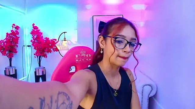 Katty_rounds's cam snapshot