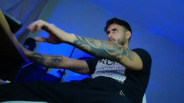 XanderCage99 live sex cam