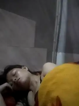 LinhNa999 live sex cam