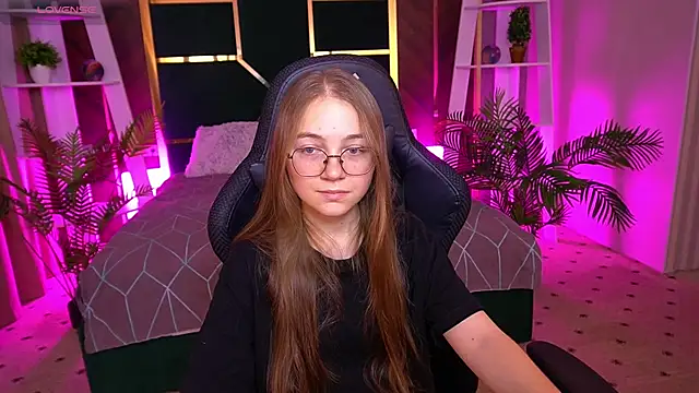 ArrinaWairr's cam snapshot