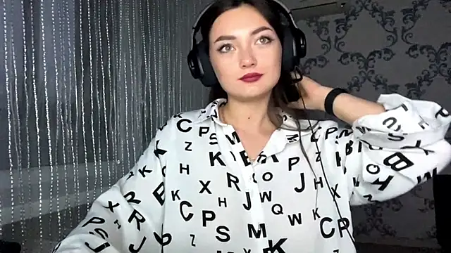 TwotyBright's cam snapshot