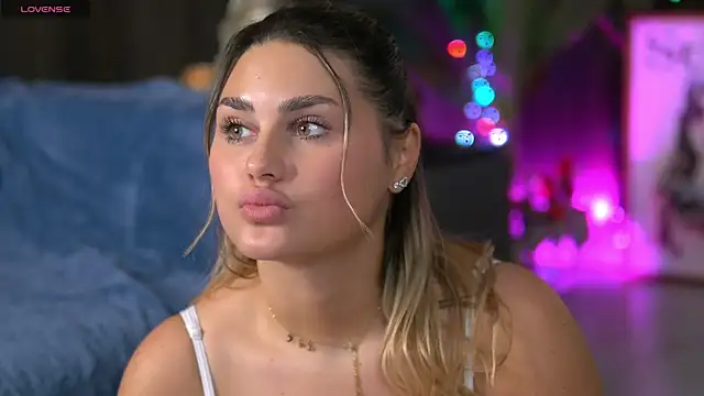 KayaAzur's cam snapshot