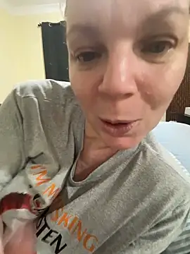 AussieKittyPurr live sex cam