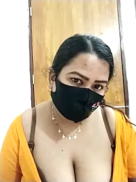Anamika-38 live sex cam