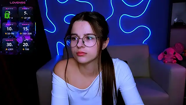 berry_alma's cam snapshot