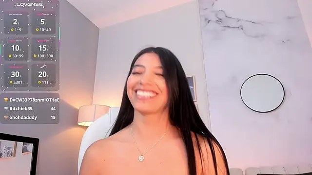 Tiffany_Low's cam snapshot