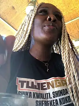 Lola_kims's cam snapshot