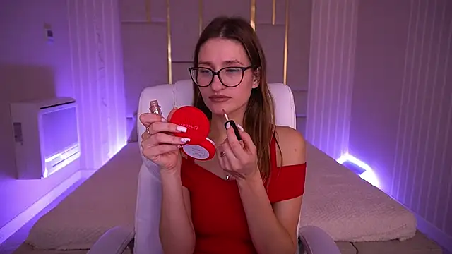 NaughtyNurseVibe's cam snapshot