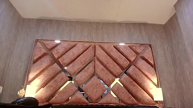 aprilrussell_'s cam snapshot