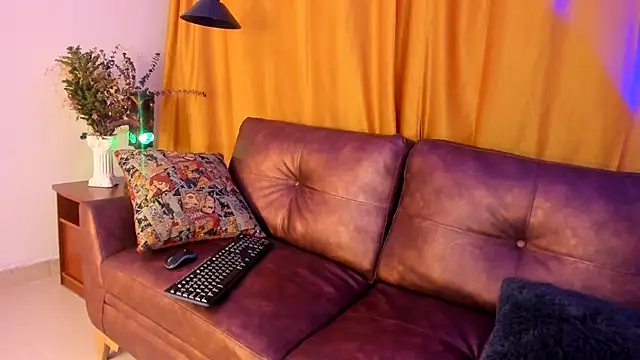 Krystal30's cam snapshot