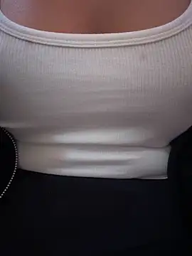 Ambra0531's cam snapshot