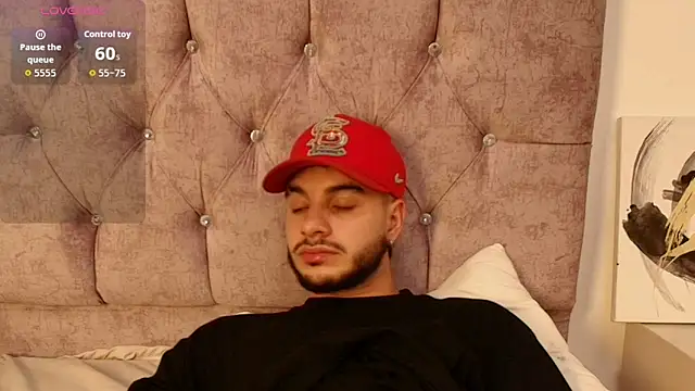 Amadeo_Wild live sex cam