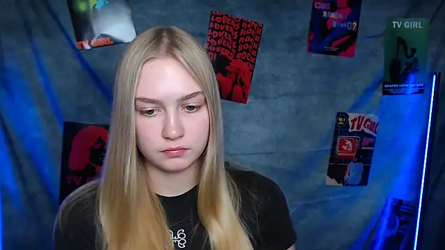 MademoiselleCl's cam snapshot