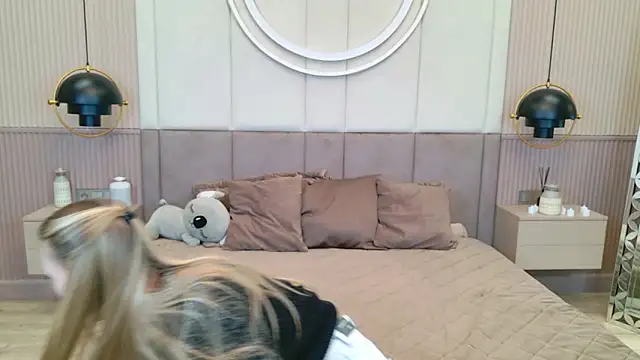 KellyBradford's cam snapshot