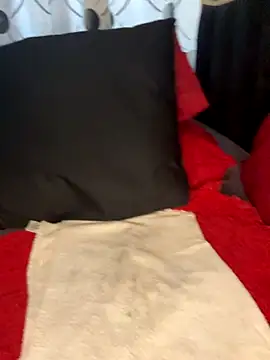 CynnxxxBarb's cam snapshot