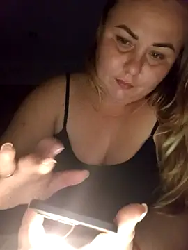 Moumy_girl's cam snapshot