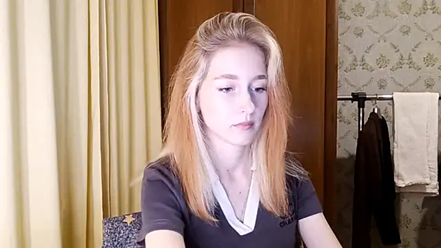 LisaKacitaa's cam snapshot