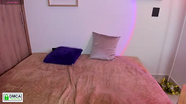 Sara_Vel__'s cam snapshot