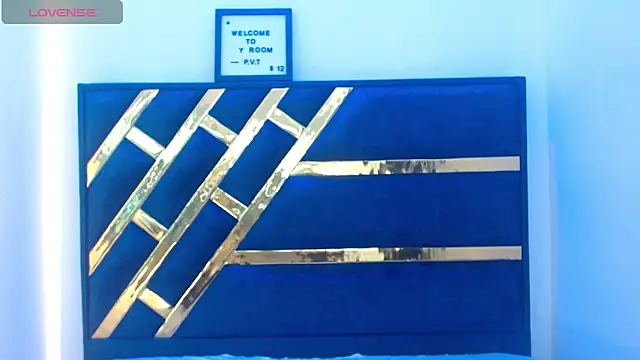 Chloe-love_'s cam snapshot