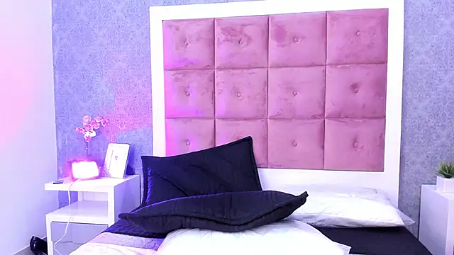 ailenaranda's cam snapshot