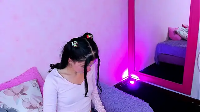 DyanaMoon22's cam snapshot