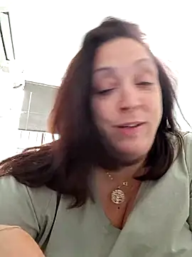 XSouthlondonNAUGHTYMILFXX's cam snapshot