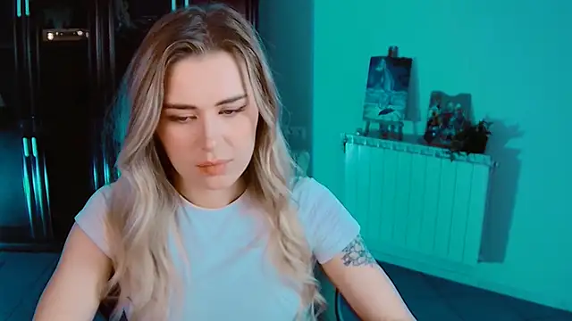 AdelLoyss's cam snapshot