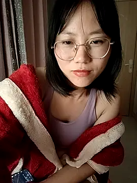 nini10052025's cam snapshot