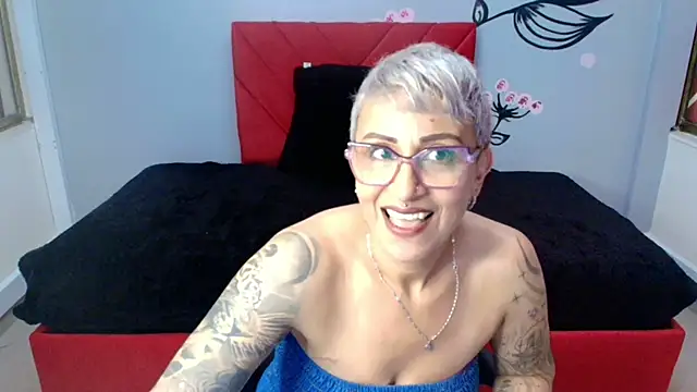 Charlotte__Gray's cam snapshot