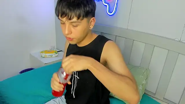 StiwenTwink's cam snapshot