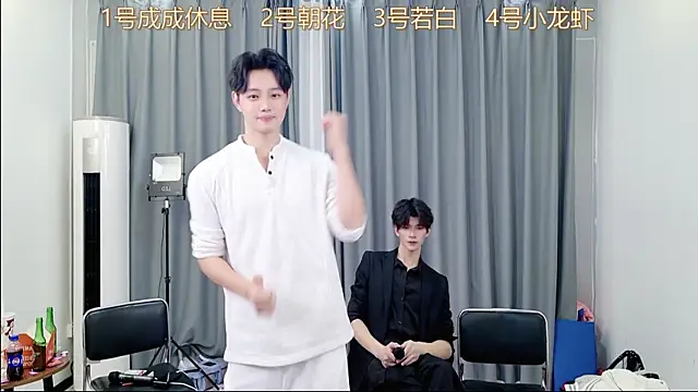 QYBOYS-001's cam snapshot