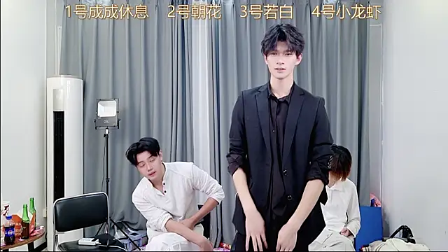 QYBOYS-001's cam snapshot