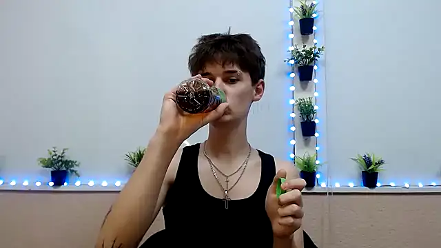 Hoot_Dude_'s cam snapshot