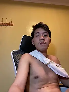 asian_guy_69's cam snapshot