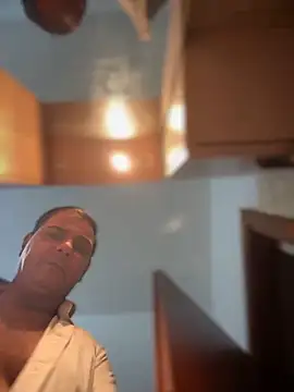 SecretlyDD's cam snapshot