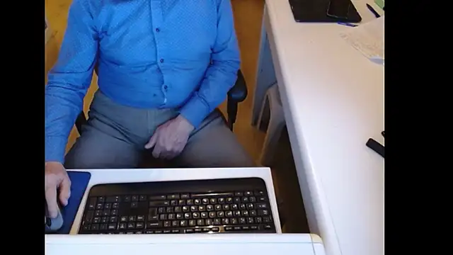 dutchpornking's cam snapshot