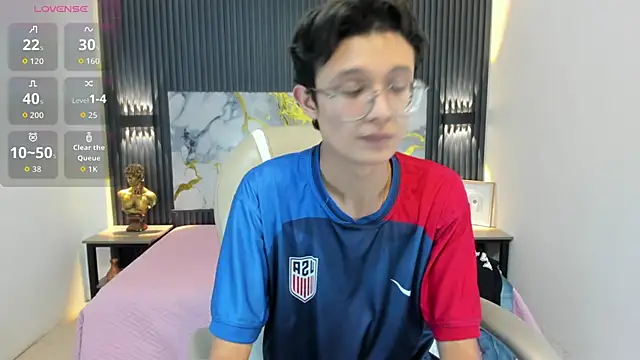 SantiagoRusso18 live sex cam