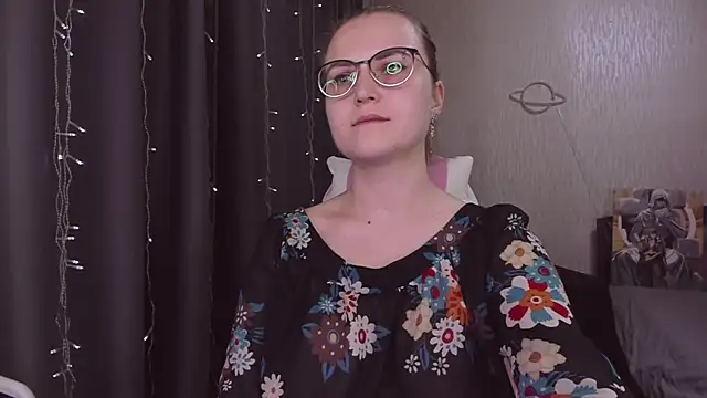 MissBrightShine's cam snapshot