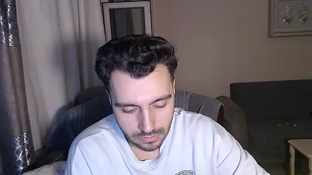 handsomeee04 live sex cam