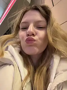 MaryHiggins live sex cam