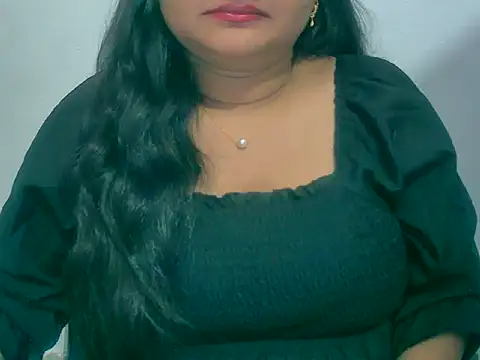 Saniya_K's cam snapshot