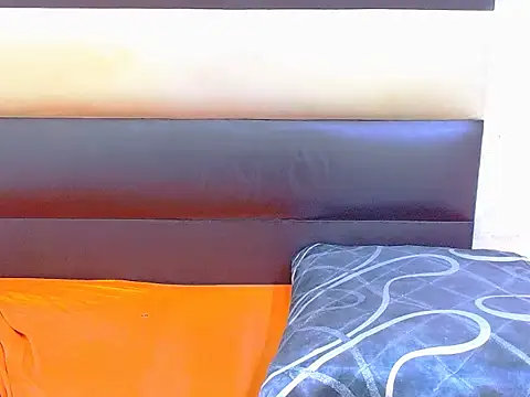 SULTRY_SARENA's cam snapshot