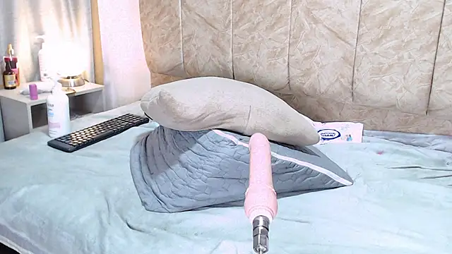 Zoe_Curvy's cam snapshot