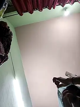 Eshwari_Chopra's cam snapshot